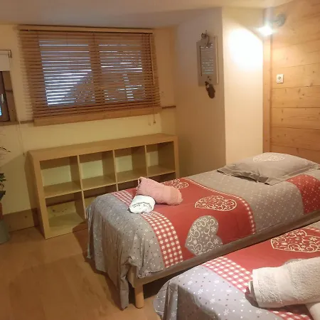 Three Bedroomed דירה שאמוני