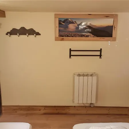 Апартаменты Three Bedroomed Шамони